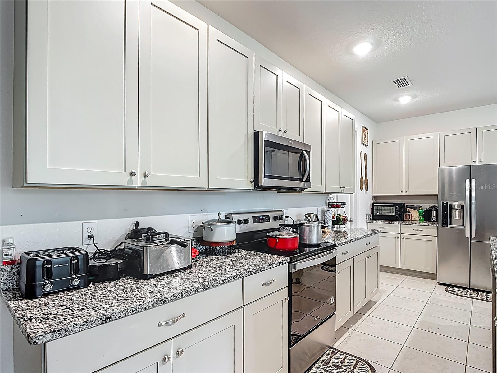 Image 16 of 60 For 711 Steerview Street