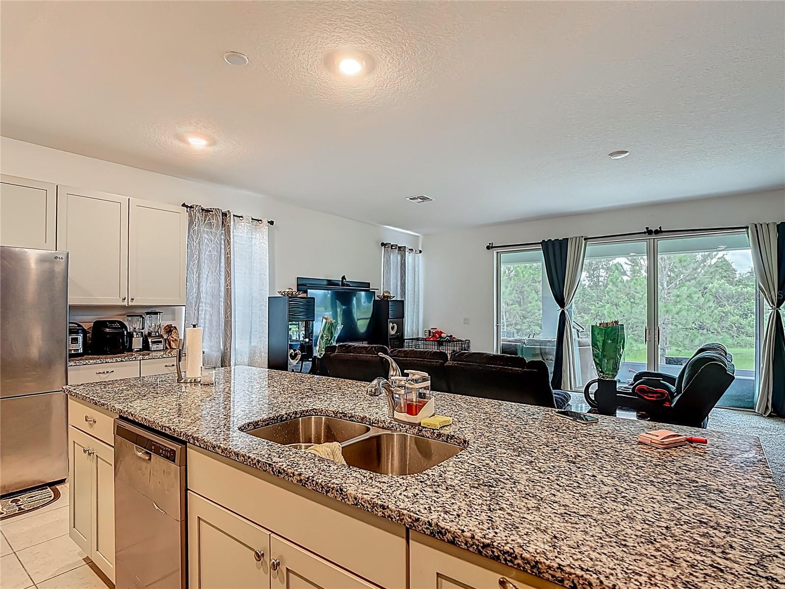 Image 17 of 60 For 711 Steerview Street