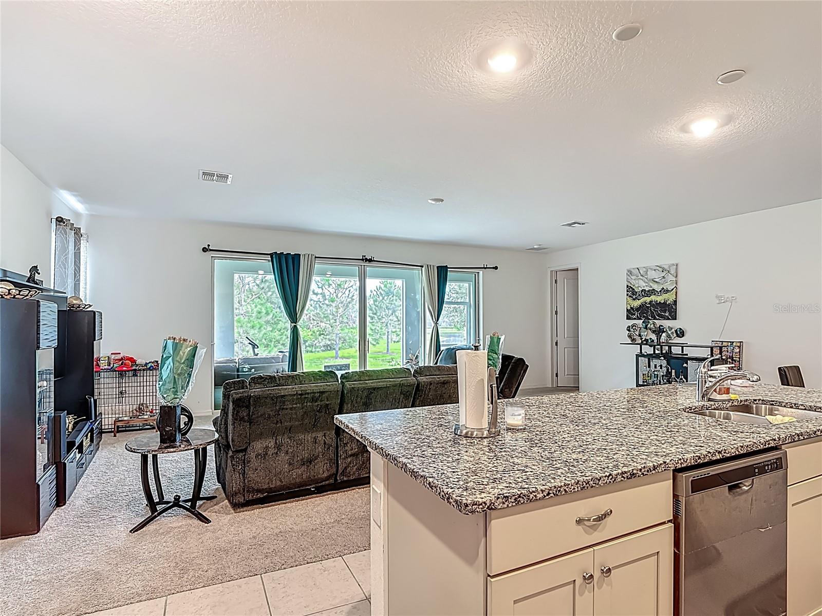 Image 20 of 60 For 711 Steerview Street