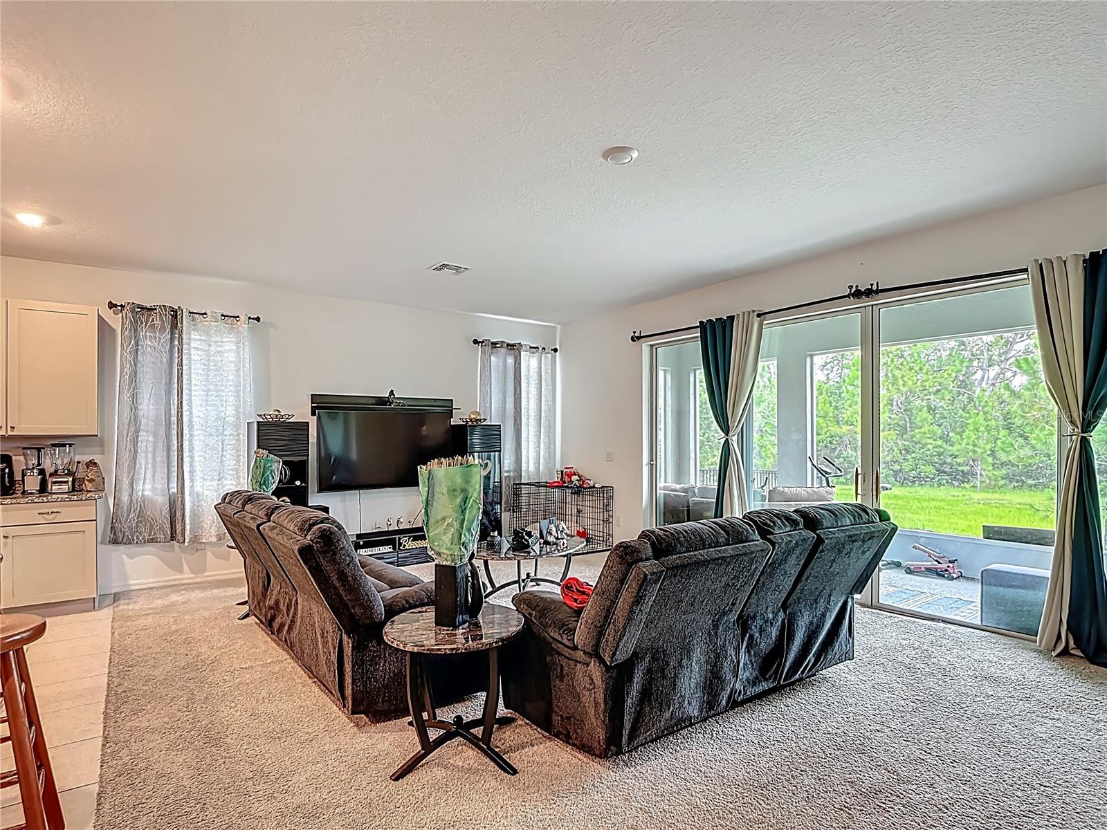 Image 23 of 60 For 711 Steerview Street