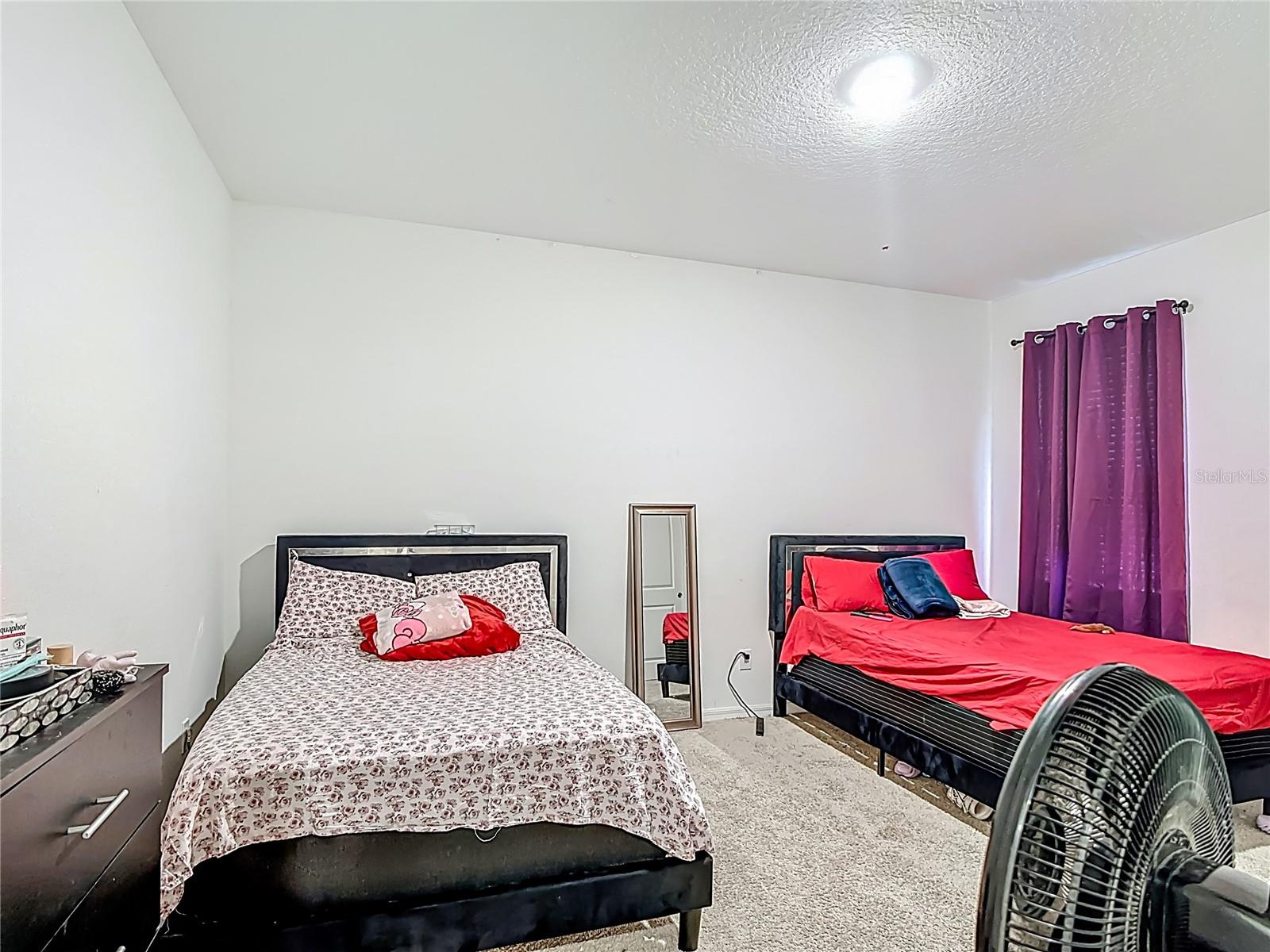 Image 33 of 60 For 711 Steerview Street