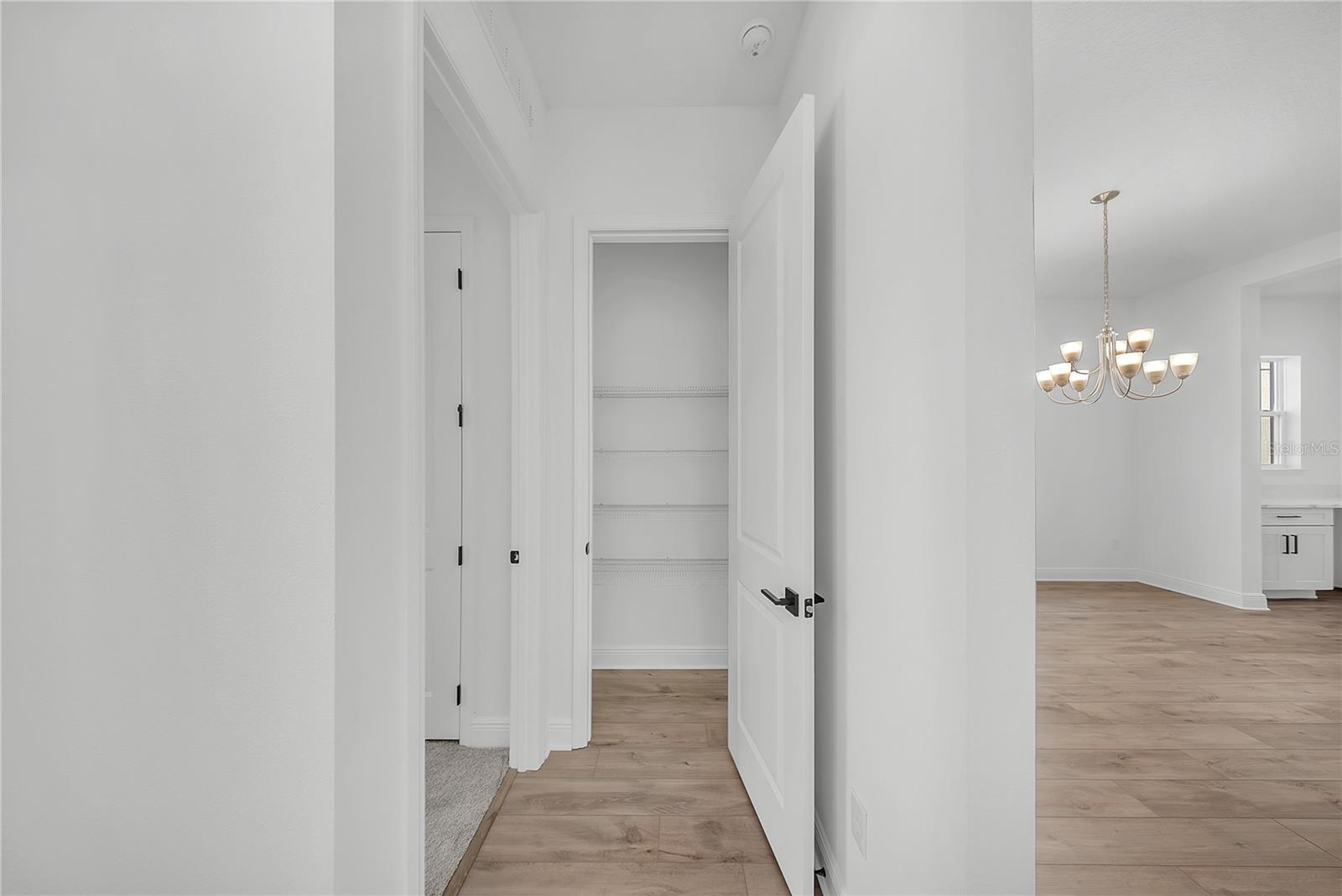 Image 4 of 43 For 13271 Tollcross Way
