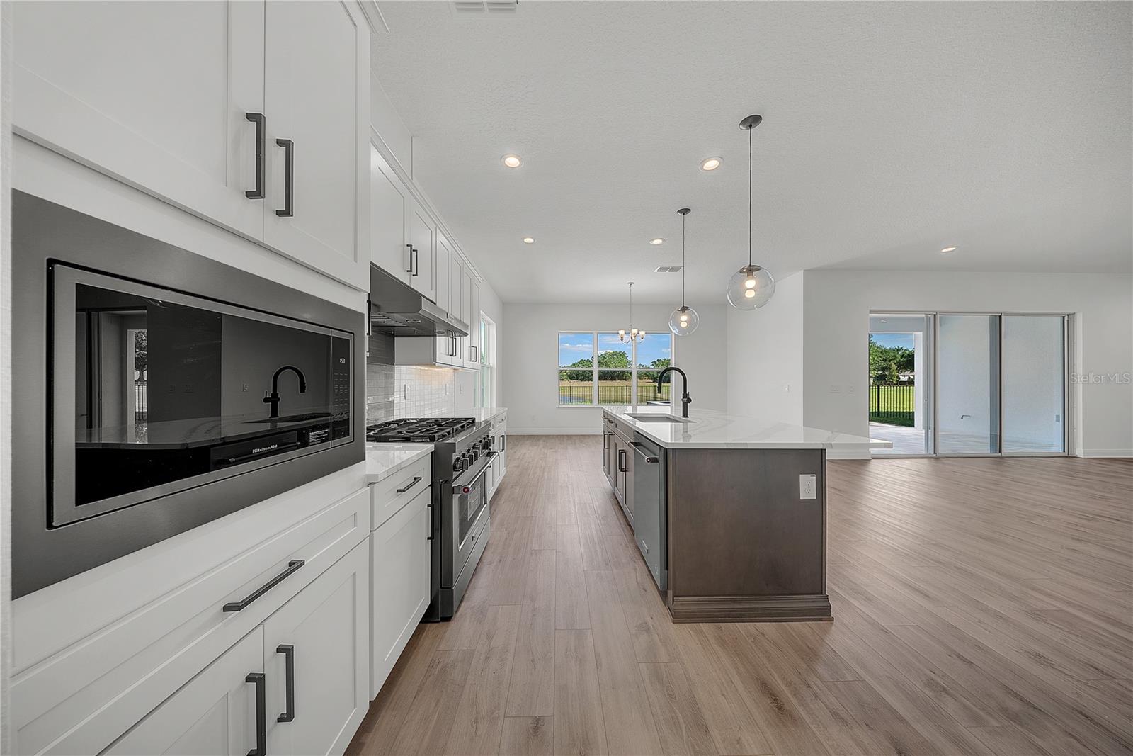Image 42 of 43 For 13271 Tollcross Way