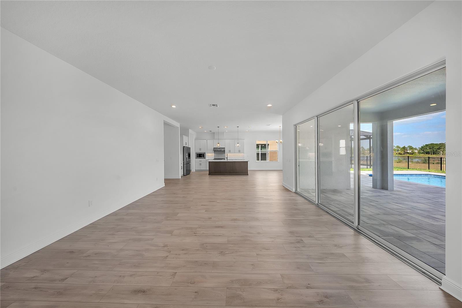Image 57 of 95 For 13271 Tollcross Way