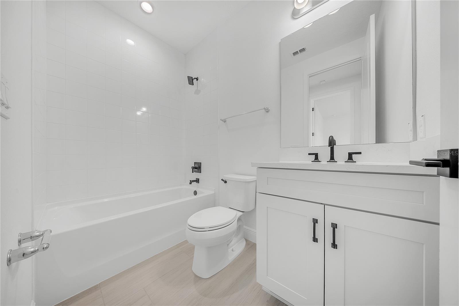 Image 78 of 95 For 13271 Tollcross Way