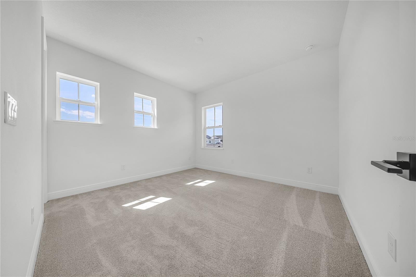 Image 79 of 95 For 13271 Tollcross Way