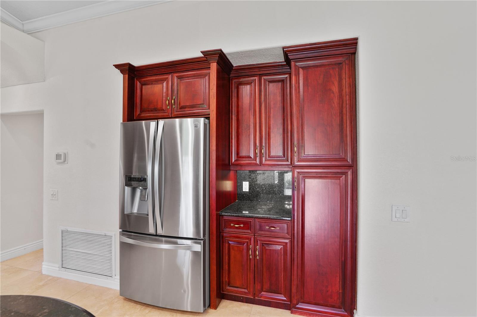 Image 17 of 64 For 6766 Edgeworth Drive