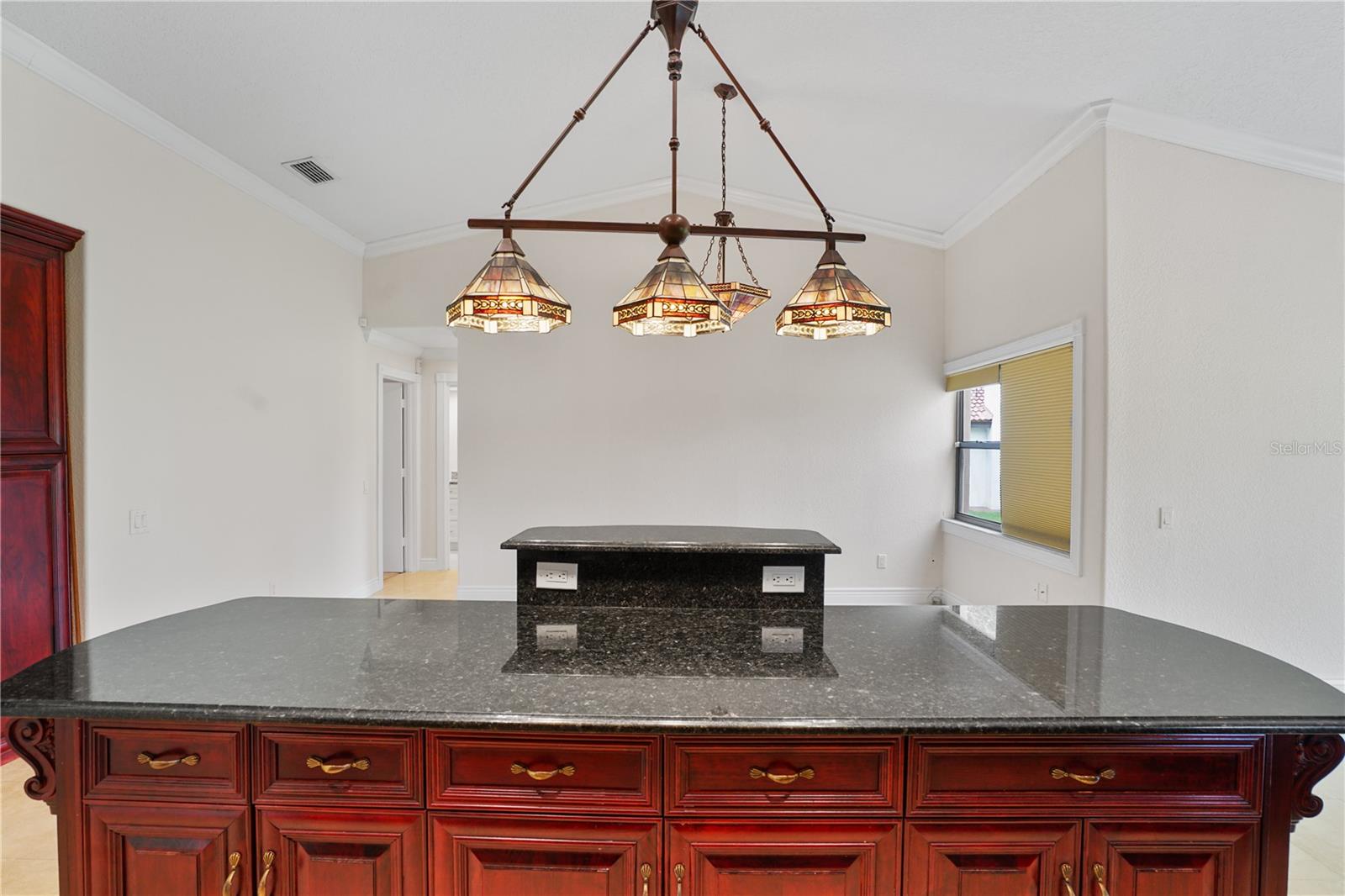 Image 18 of 64 For 6766 Edgeworth Drive