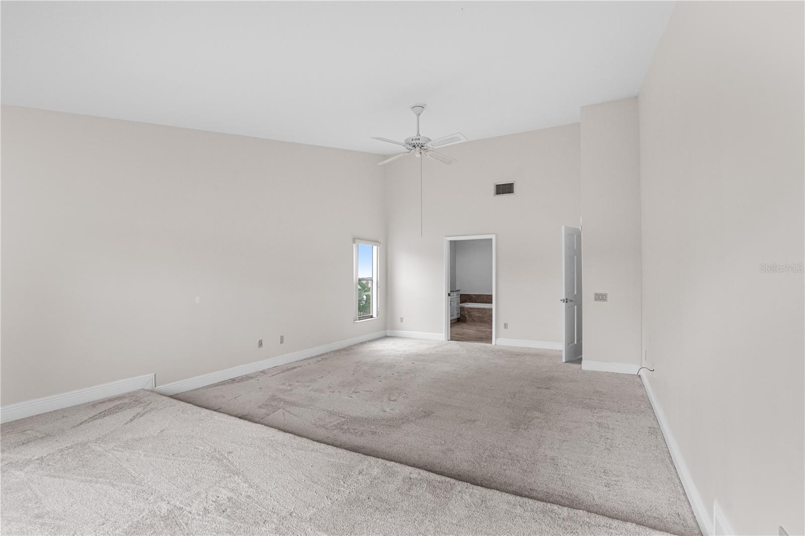 Image 25 of 64 For 6766 Edgeworth Drive