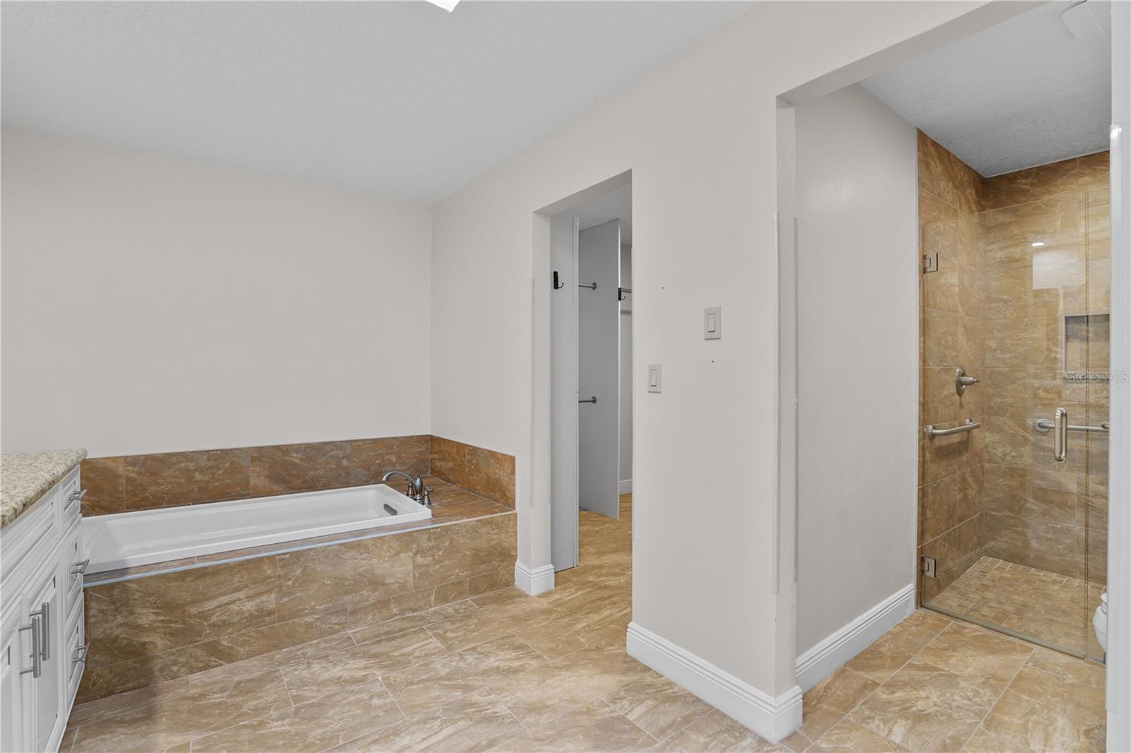 Image 28 of 64 For 6766 Edgeworth Drive