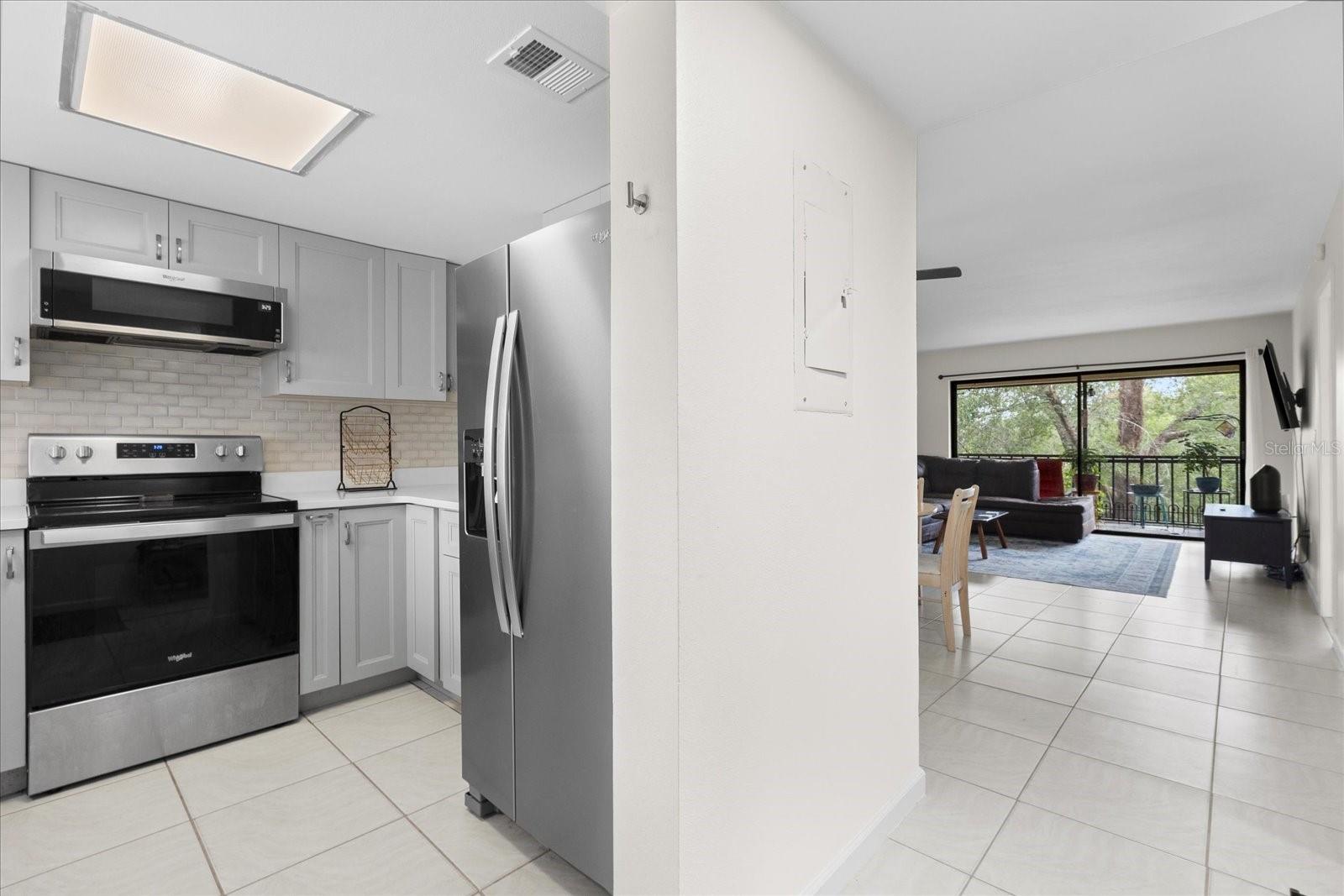 Image 3 of 22 For 1036 Bonaire Drive 2834