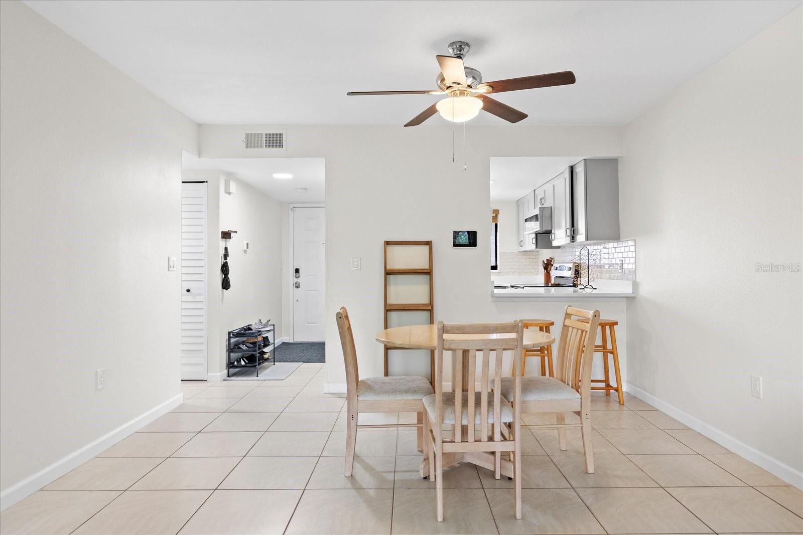 Image 7 of 22 For 1036 Bonaire Drive 2834