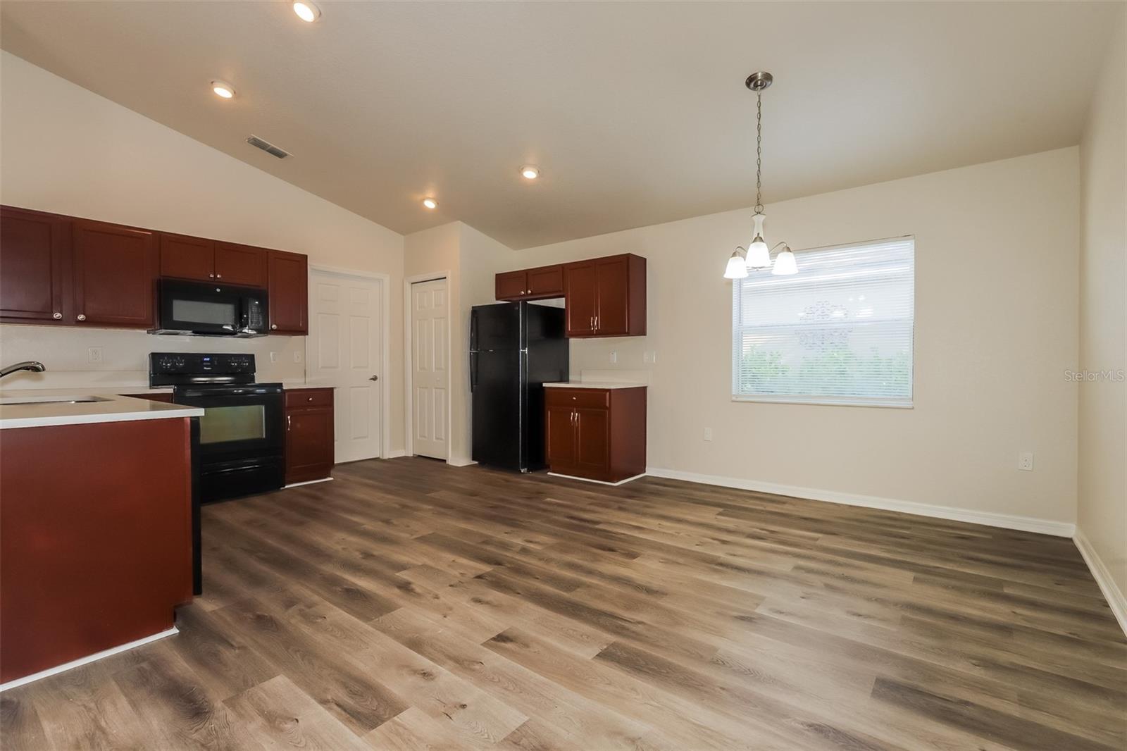 Image 5 of 16 For 5035 Belmont Park Lane