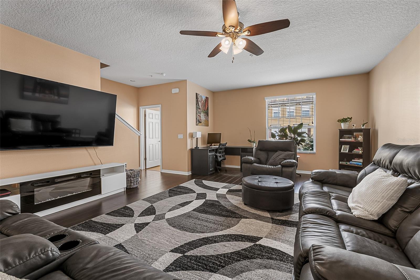 Image 10 of 52 For 659 Pensacola Lane