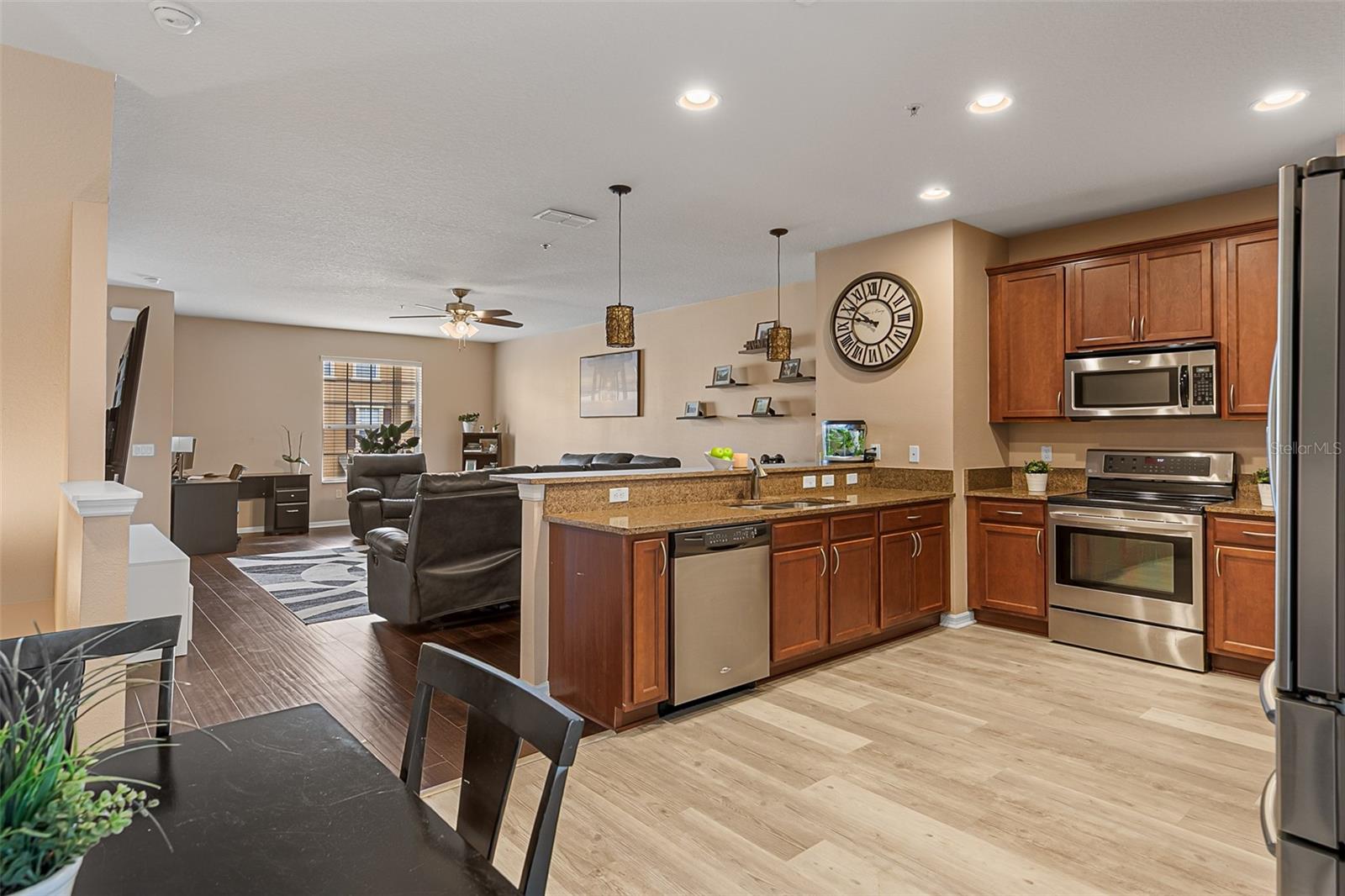Image 15 of 52 For 659 Pensacola Lane