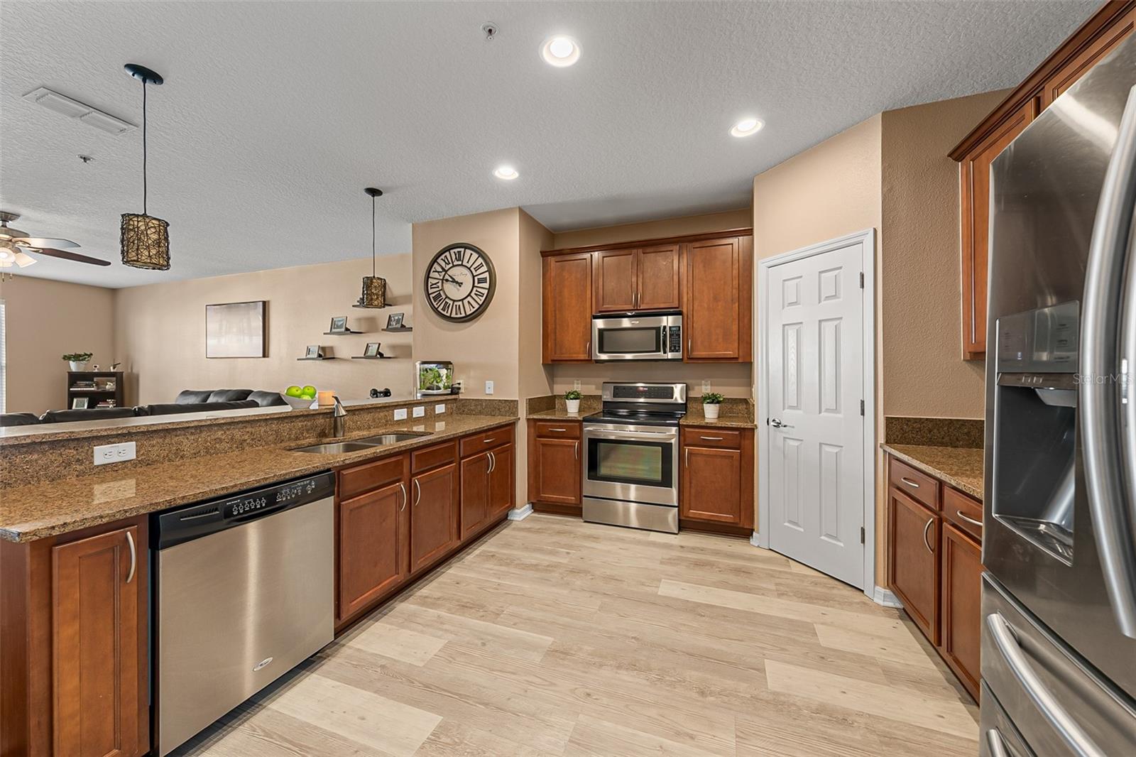 Image 16 of 52 For 659 Pensacola Lane