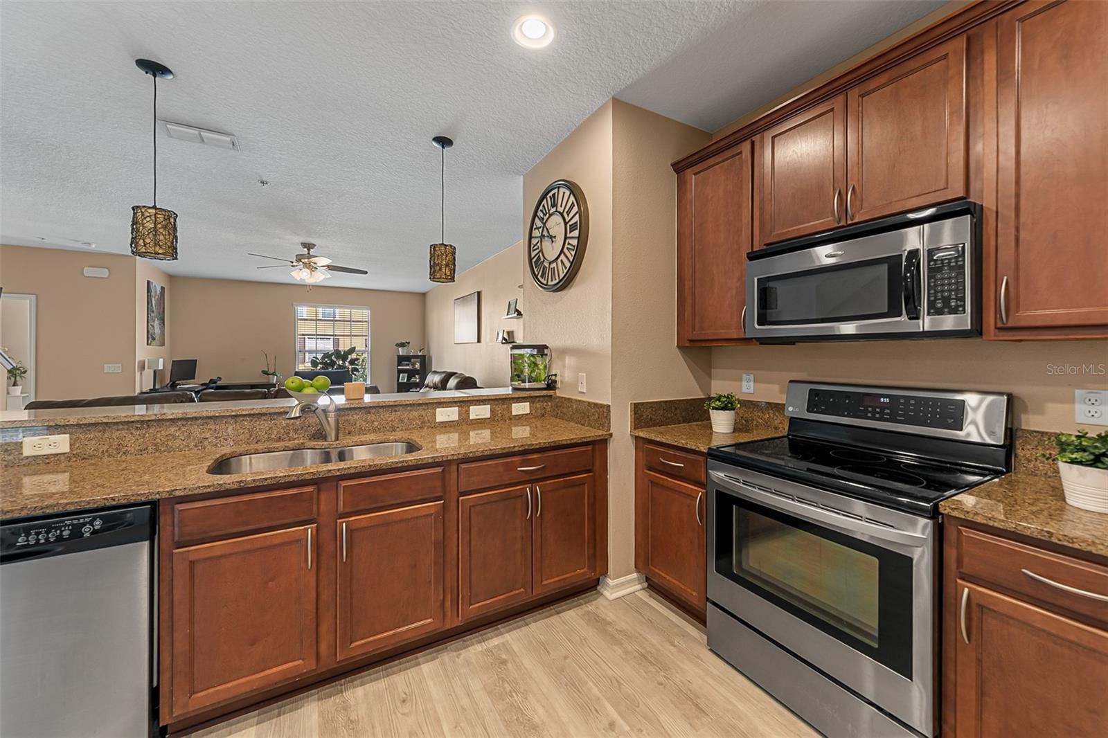Image 18 of 52 For 659 Pensacola Lane