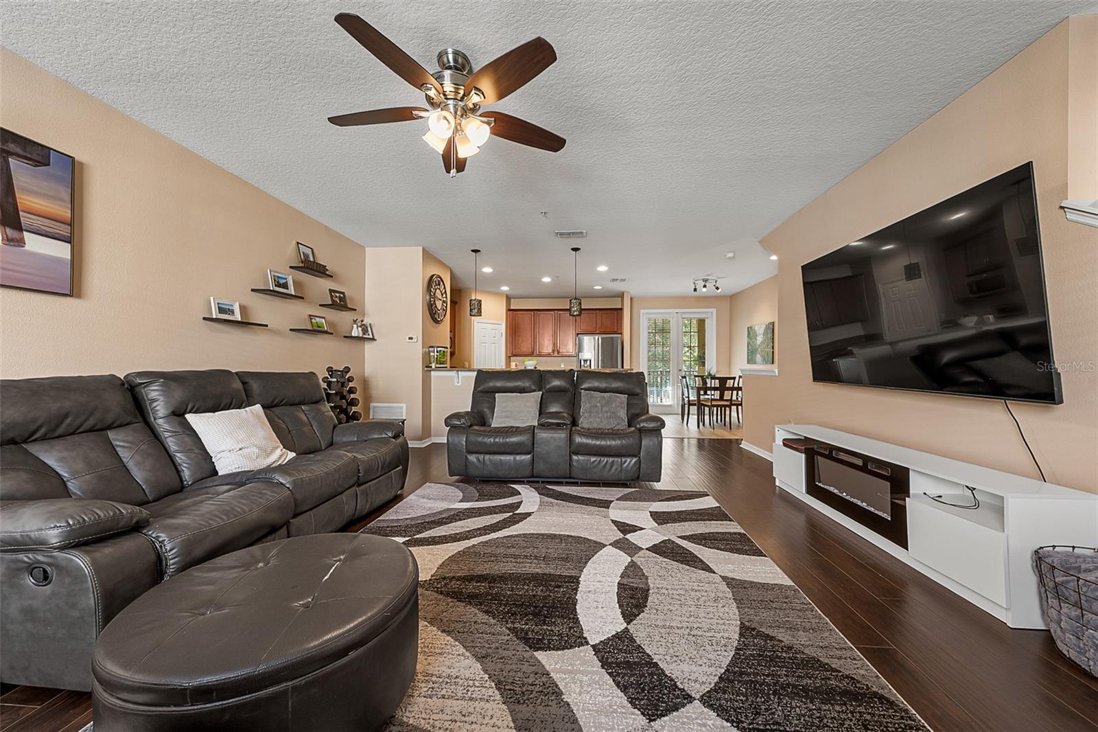 Image 8 of 52 For 659 Pensacola Lane