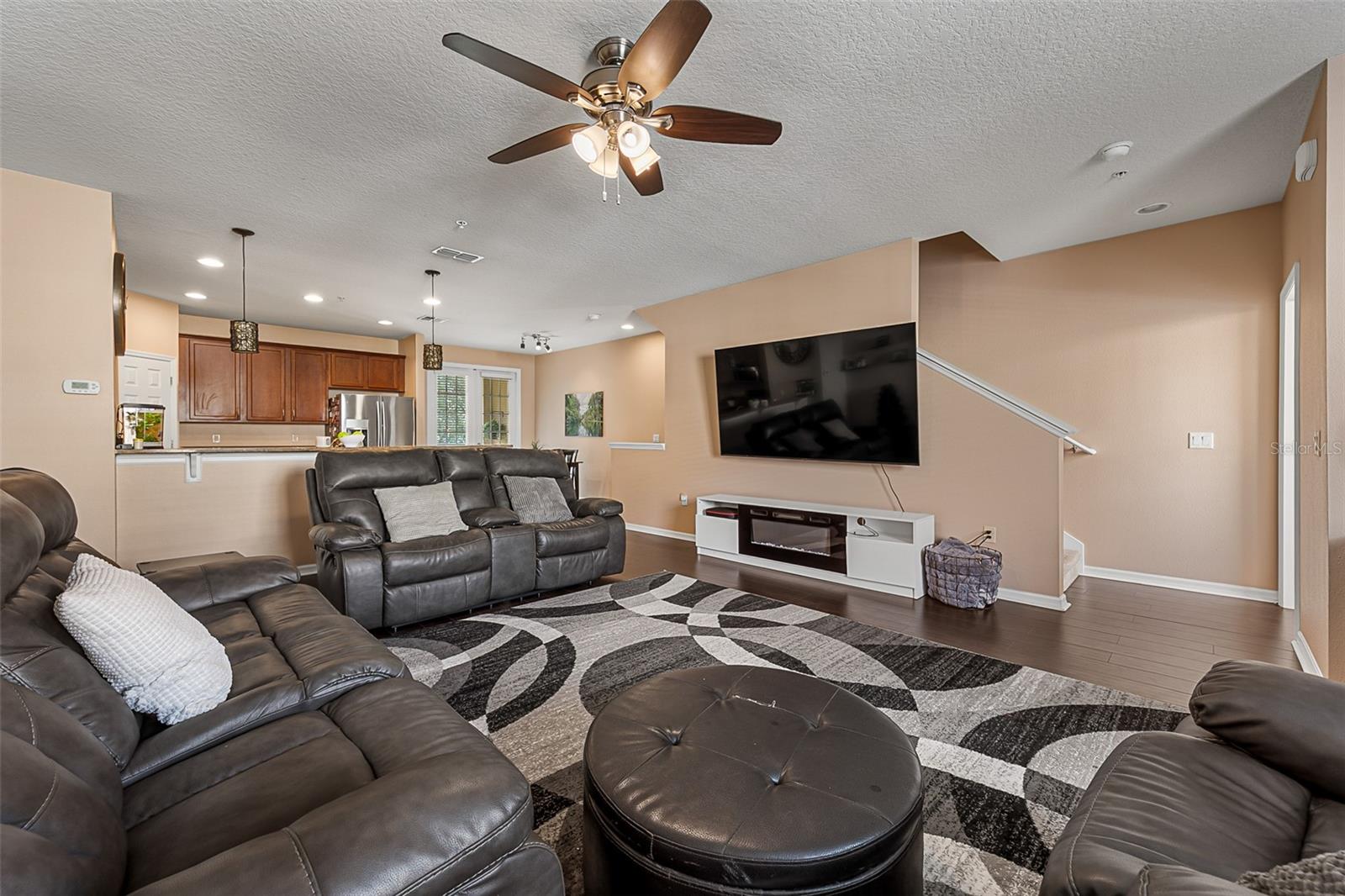Image 9 of 52 For 659 Pensacola Lane