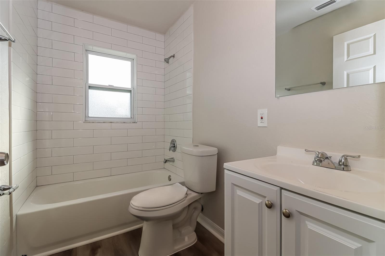 Image 14 of 16 For 4730 11th Avenue S