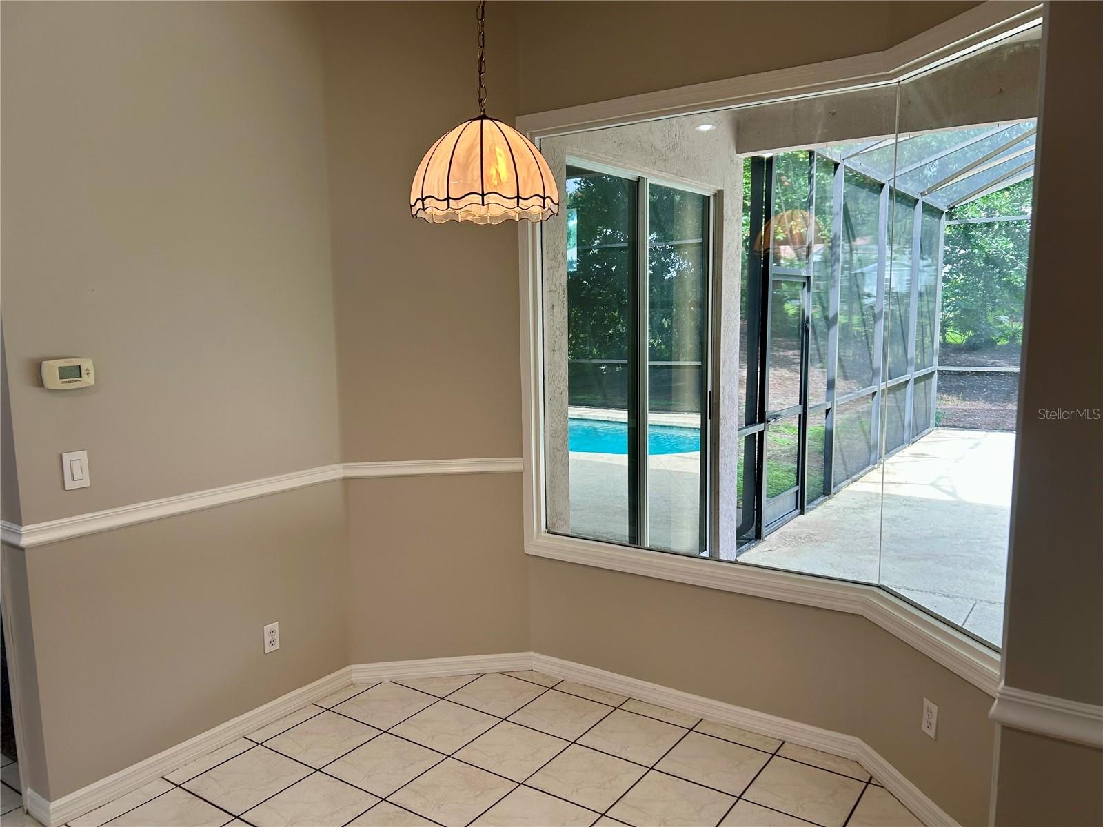 Image 22 of 44 For 10433 Lake Hill Drive