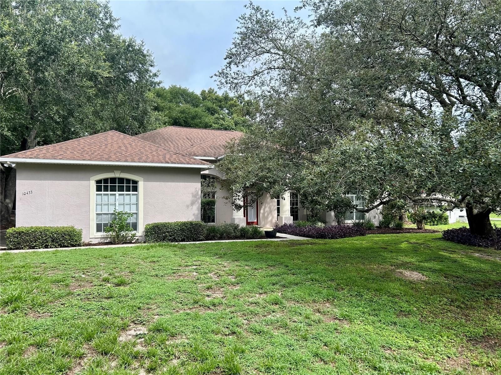 Image 4 of 44 For 10433 Lake Hill Drive