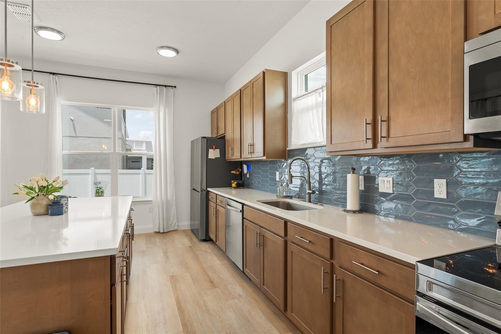 Image 14 of 40 For 701 Dennis Avenue