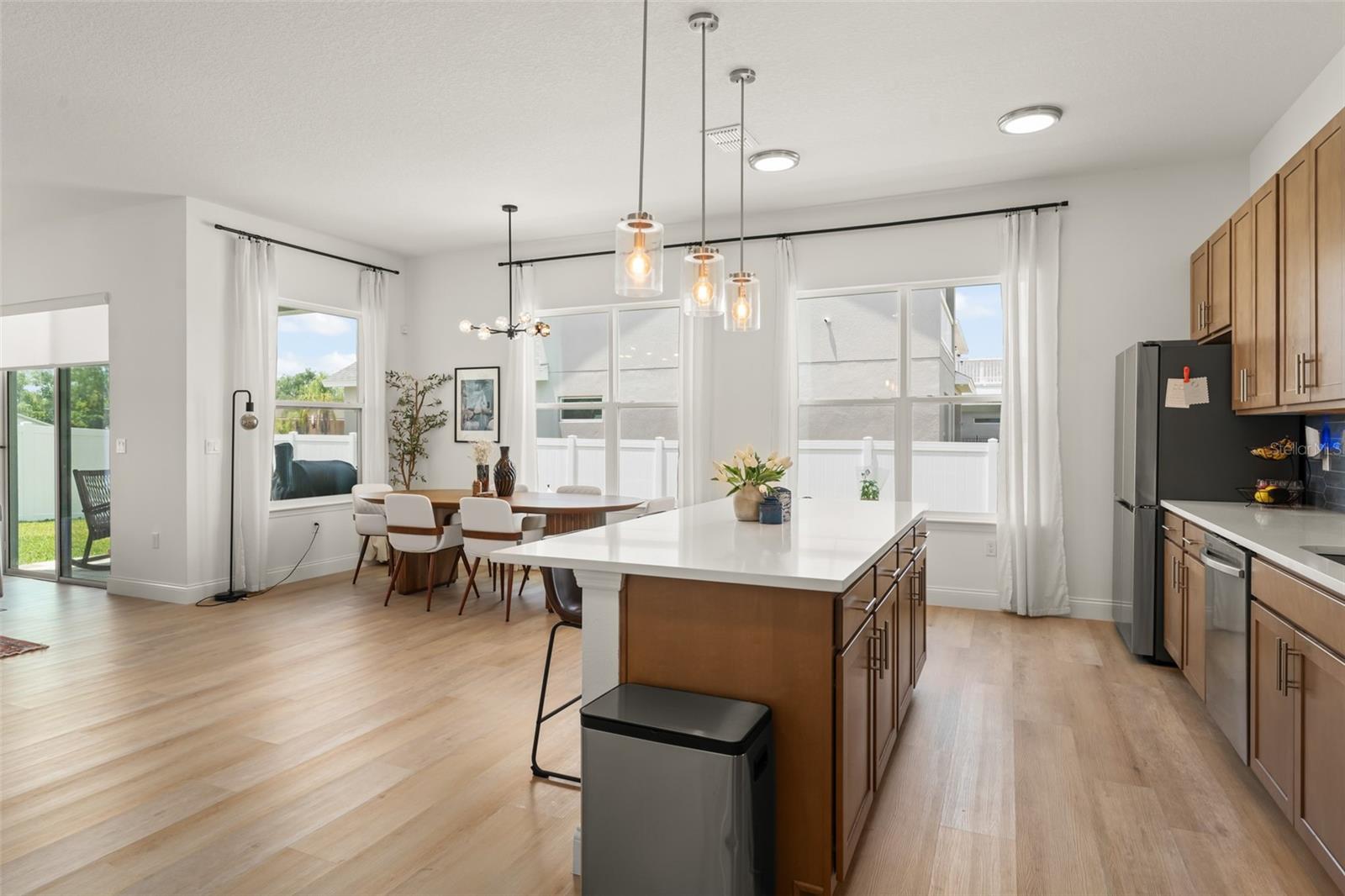 Image 15 of 40 For 701 Dennis Avenue