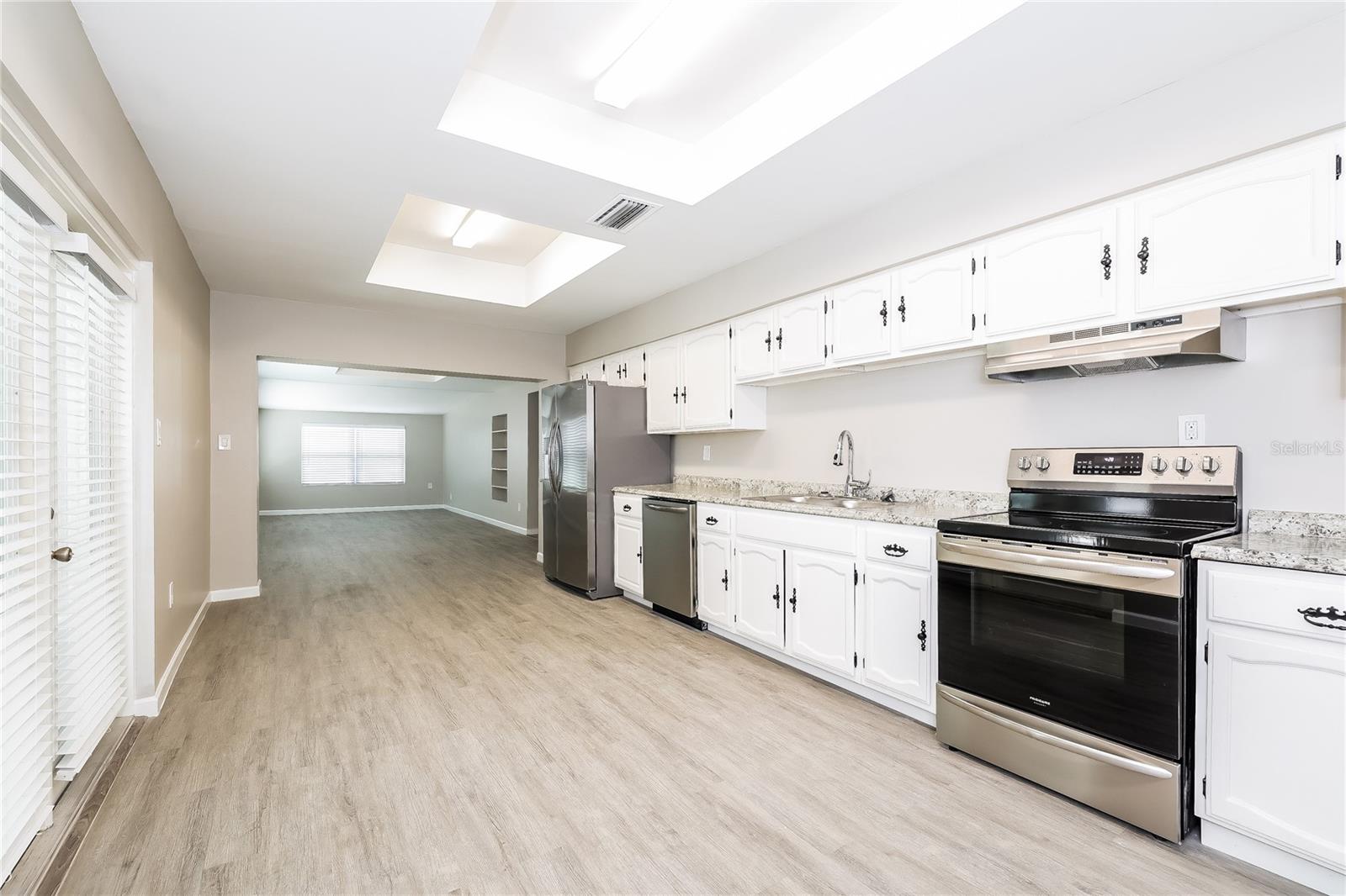 Image 4 of 16 For 8508 Dawn Drive