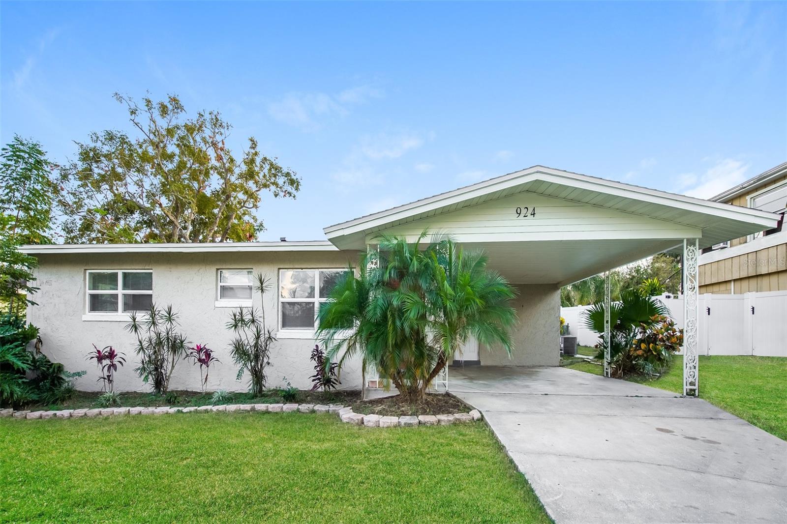 Details for 924 Avenue T Se, WINTER HAVEN, FL 33880
