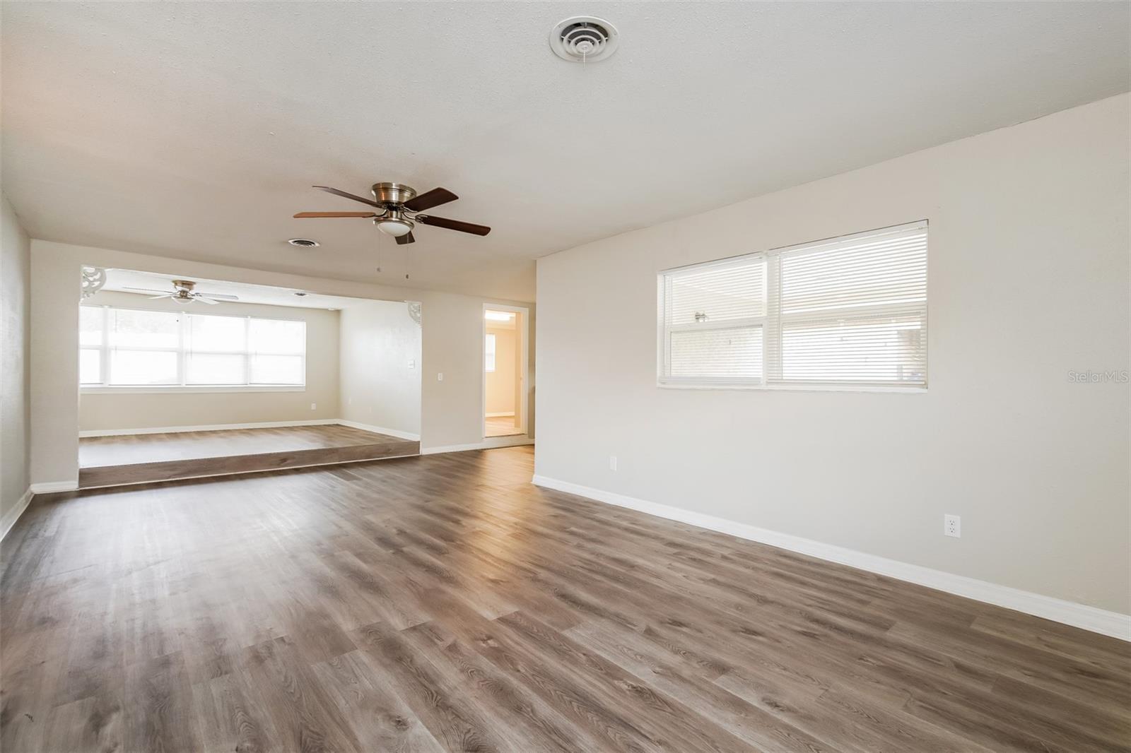 Image 3 of 16 For 924 Avenue T Se