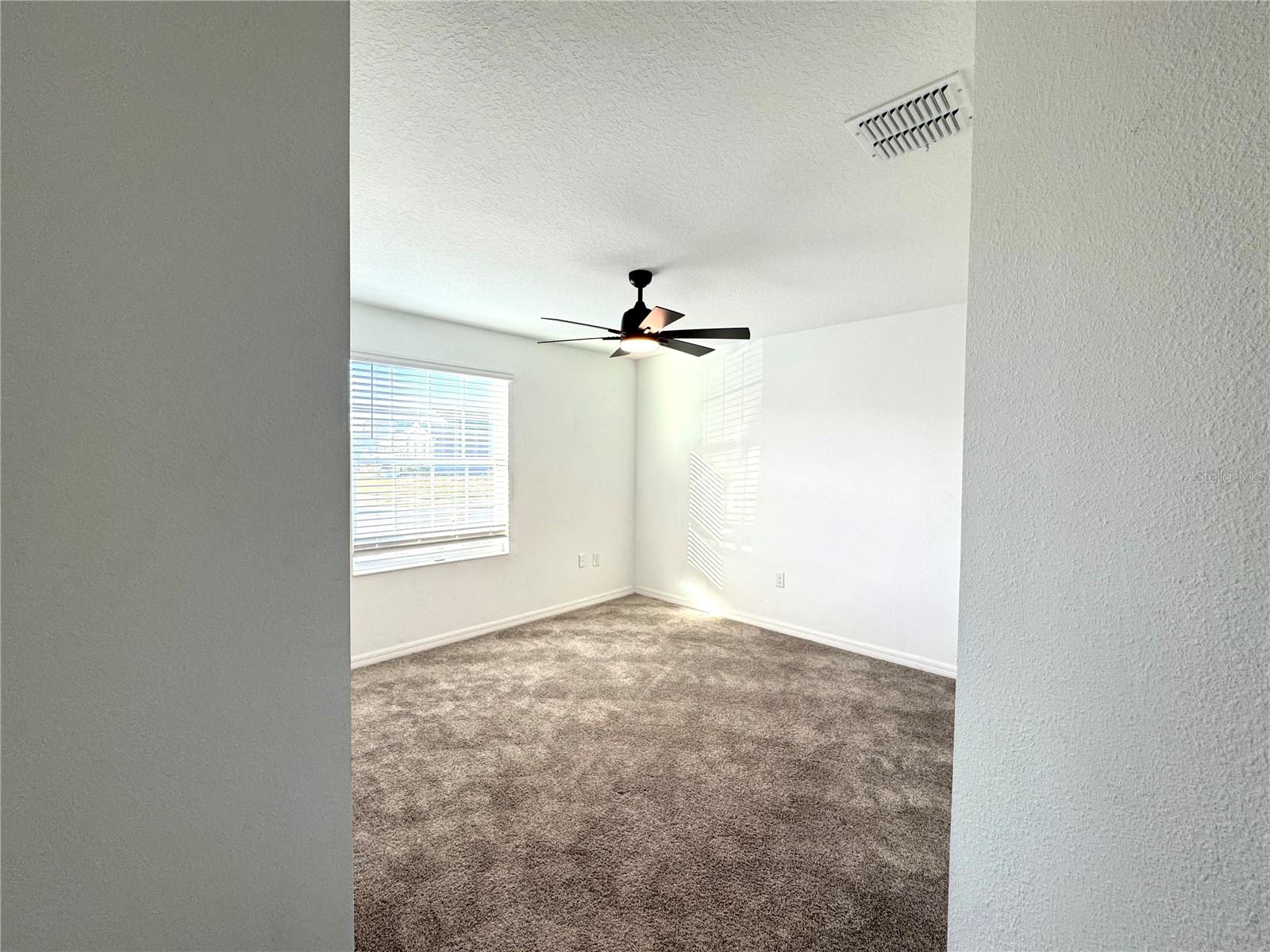 Image 12 of 29 For 5442 Limestone Street