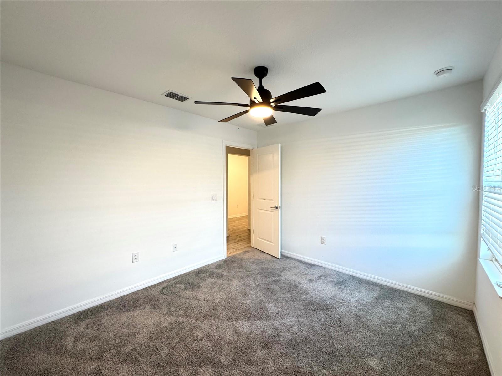 Image 17 of 29 For 5442 Limestone Street