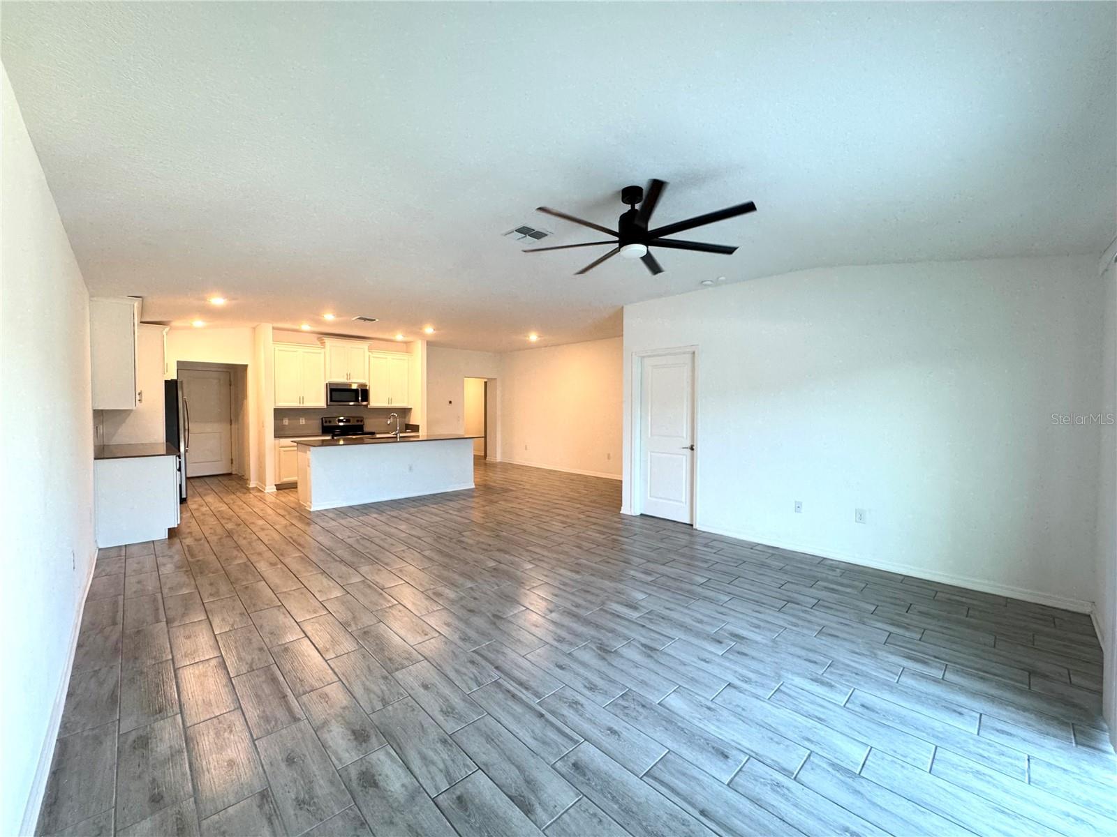 Image 4 of 29 For 5442 Limestone Street