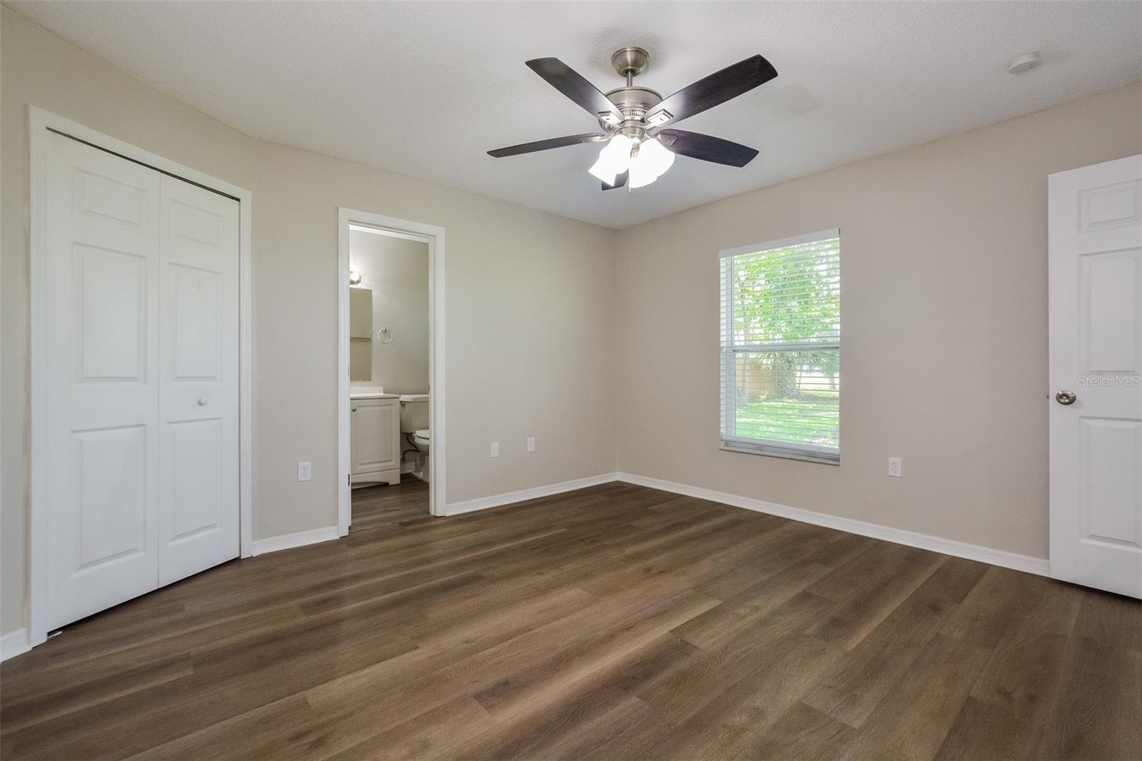 Image 8 of 16 For 548 Berkley Pointe Drive
