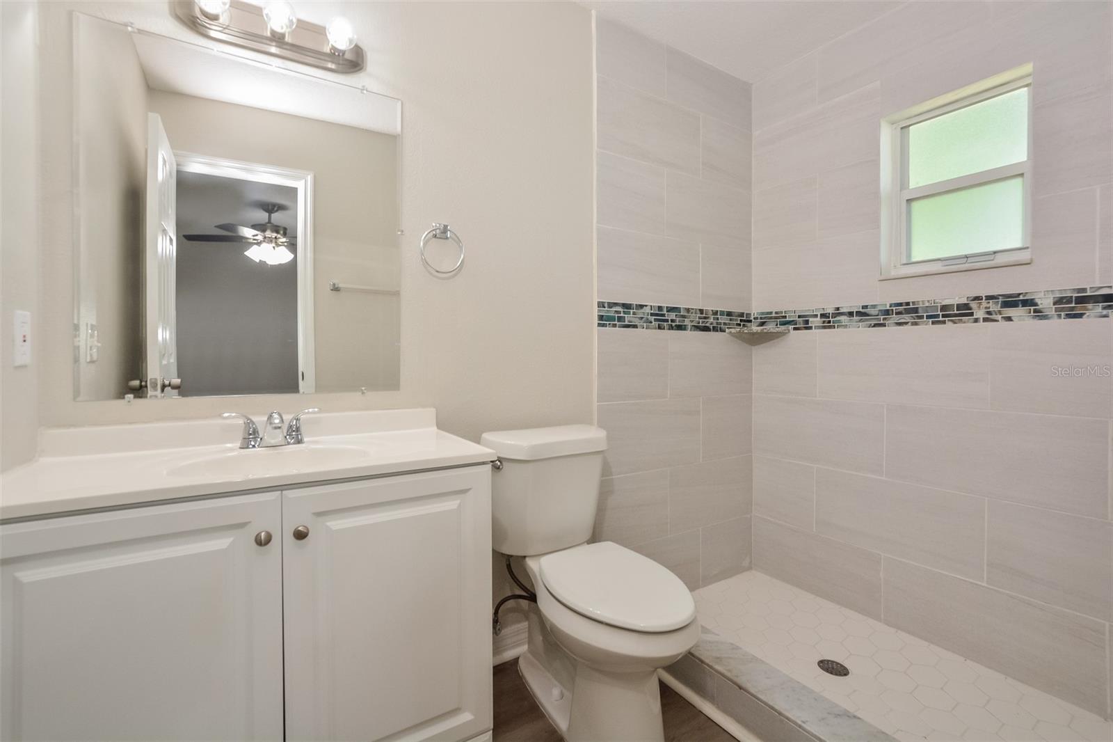 Image 9 of 16 For 548 Berkley Pointe Drive