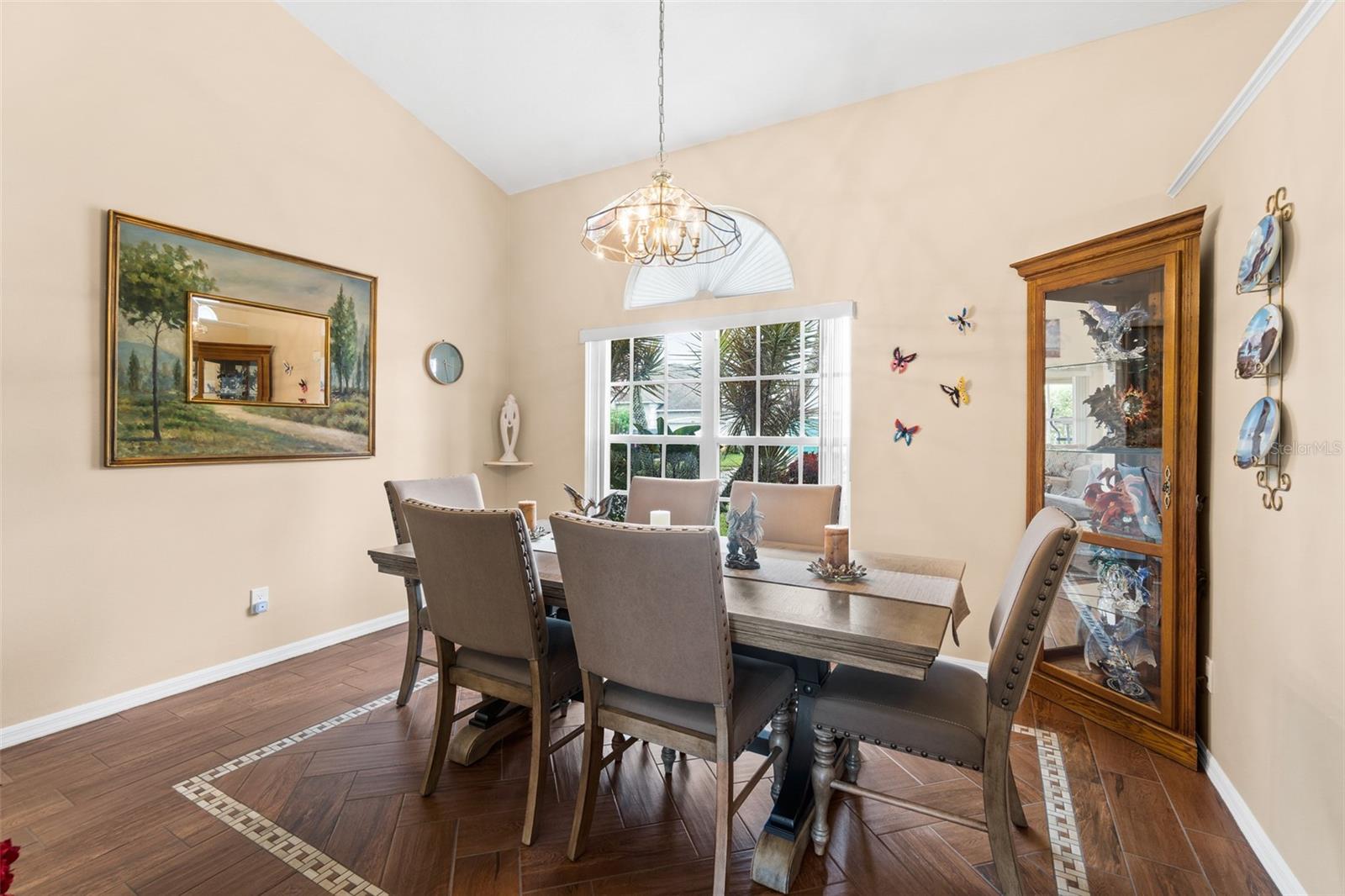 Image 13 of 41 For 4808 Springwater Circle