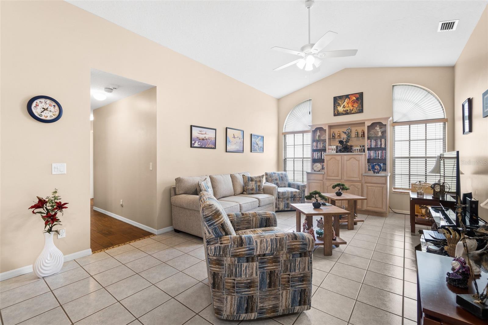 Image 15 of 41 For 4808 Springwater Circle