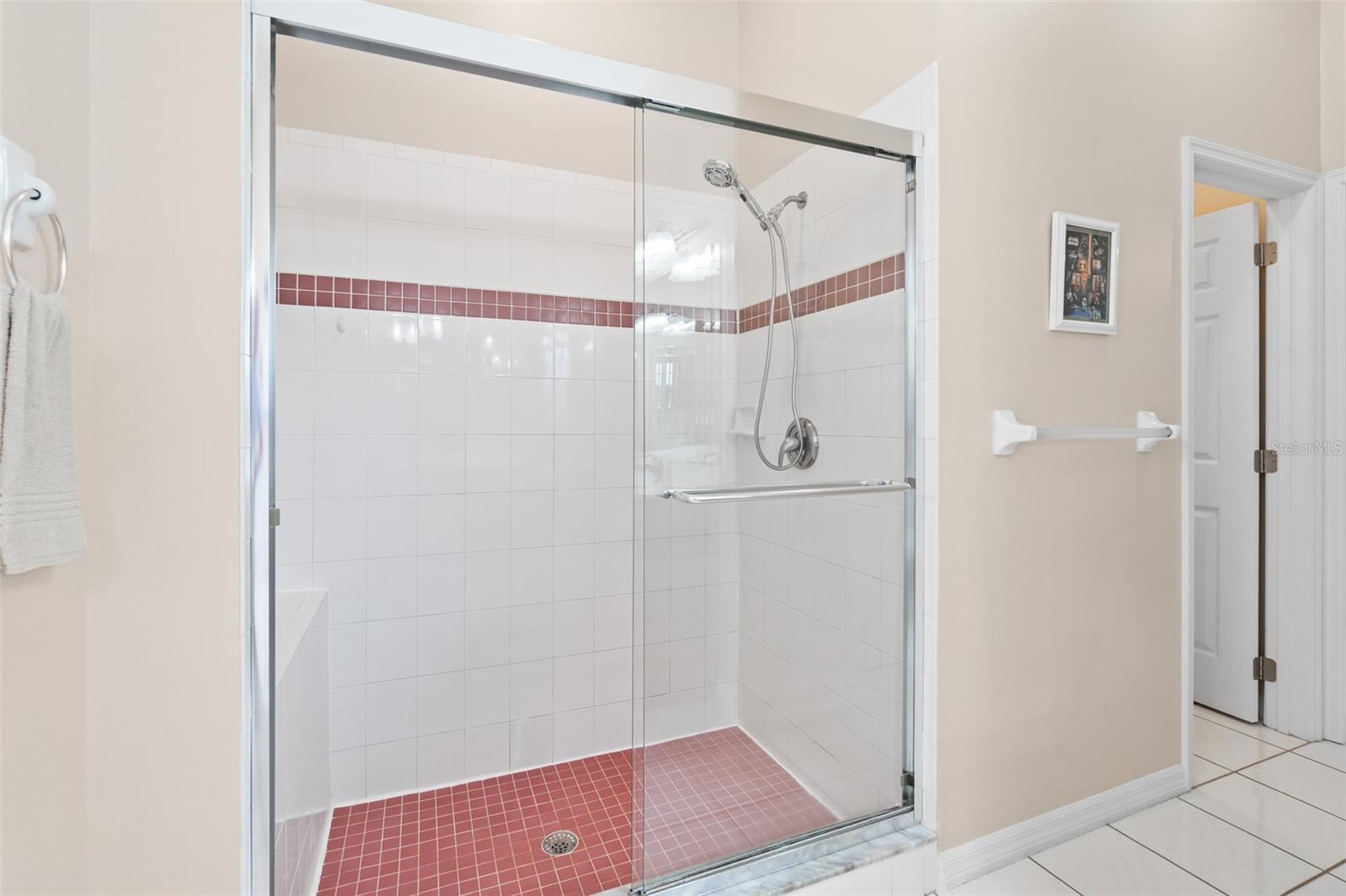 Image 22 of 41 For 4808 Springwater Circle