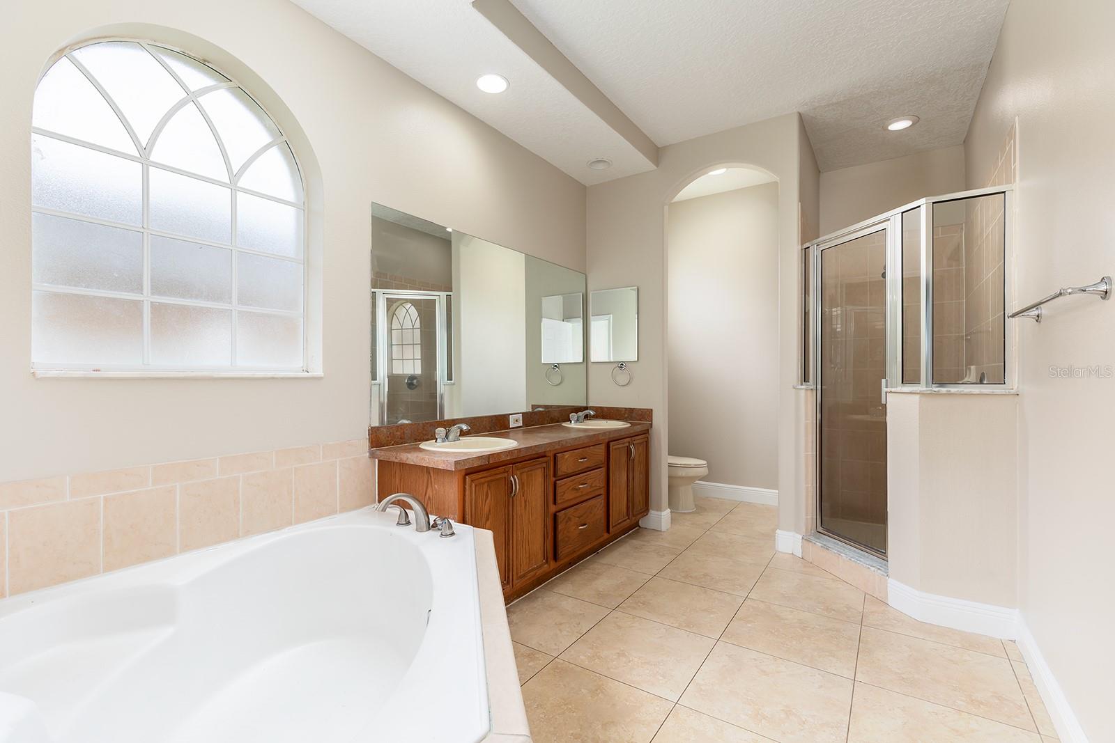 Image 12 of 26 For 14515 Huntcliff Park Way