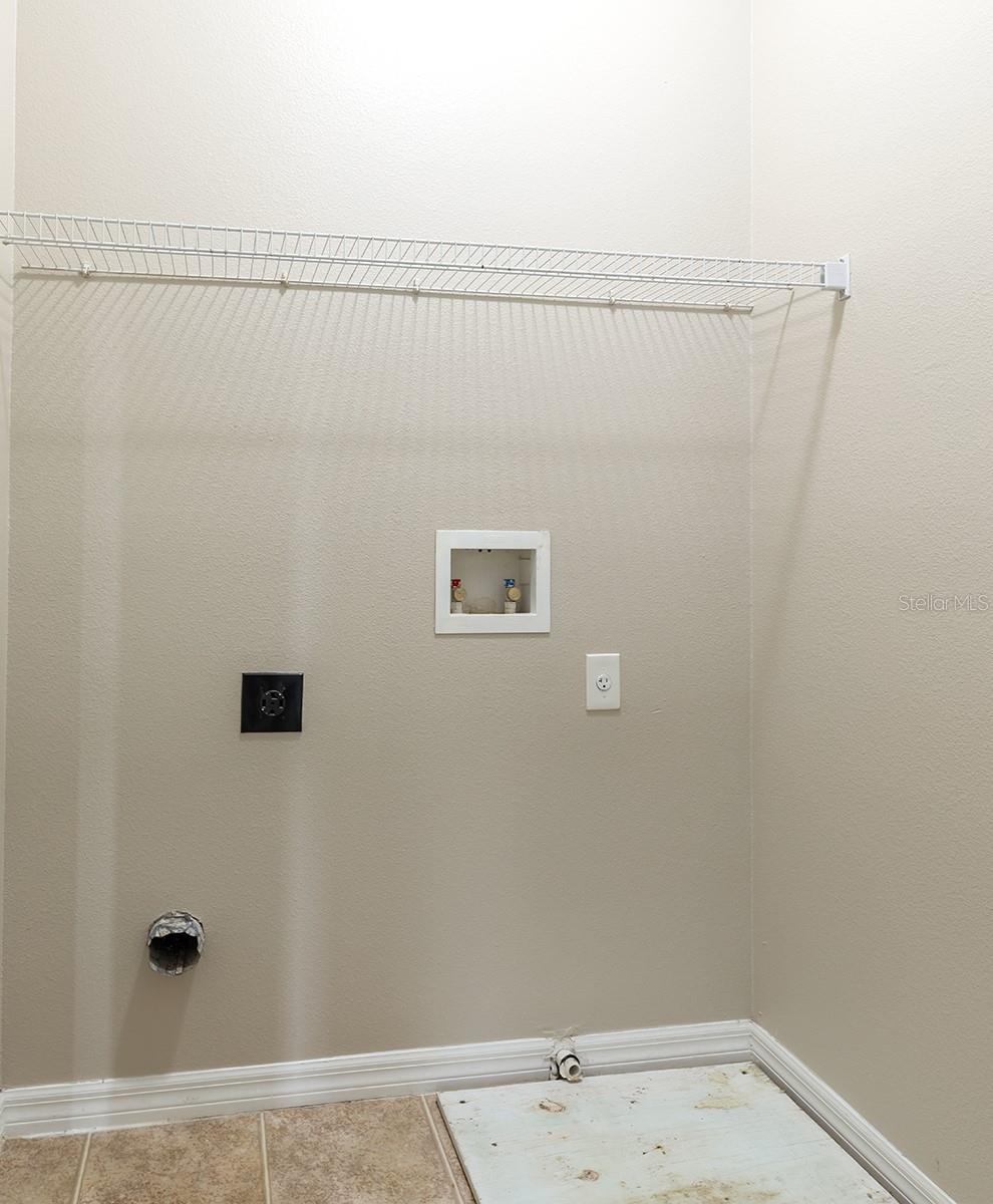 Image 18 of 26 For 14515 Huntcliff Park Way