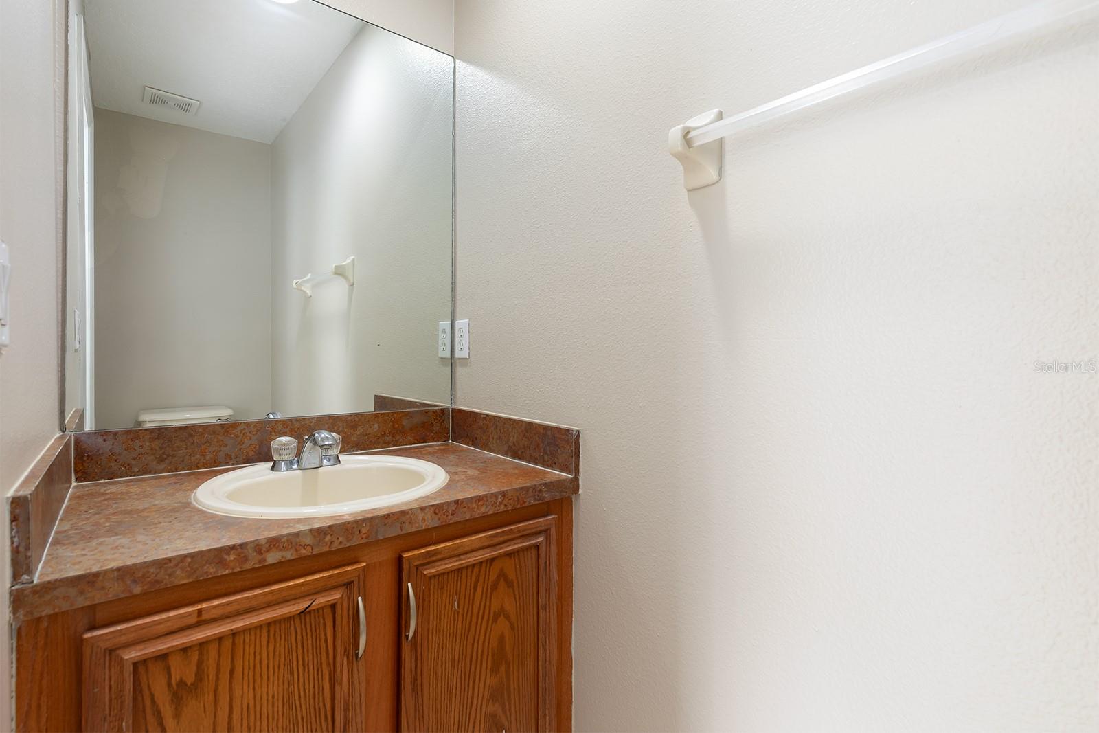 Image 19 of 26 For 14515 Huntcliff Park Way