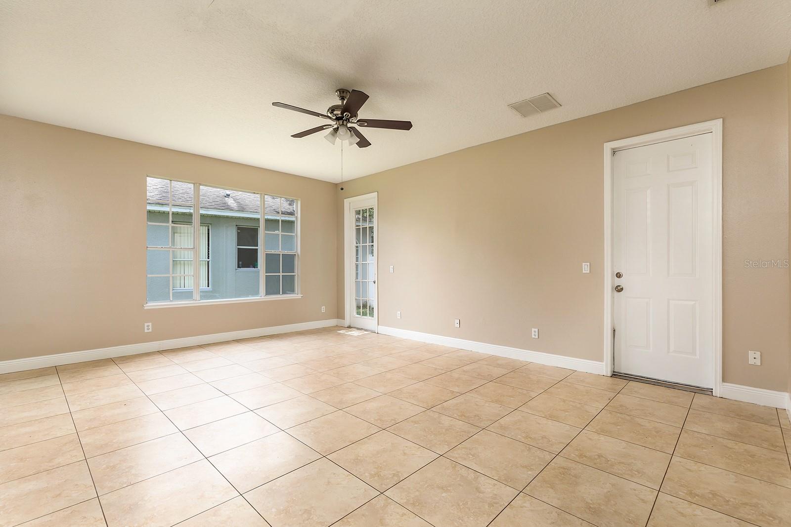 Image 8 of 26 For 14515 Huntcliff Park Way