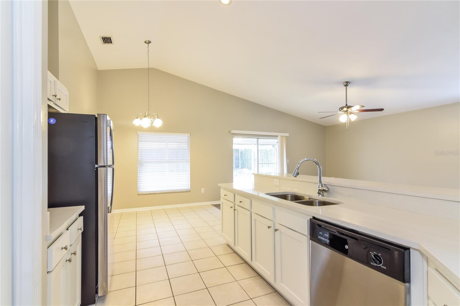 Image 4 of 16 For 516 Beth Ann Street