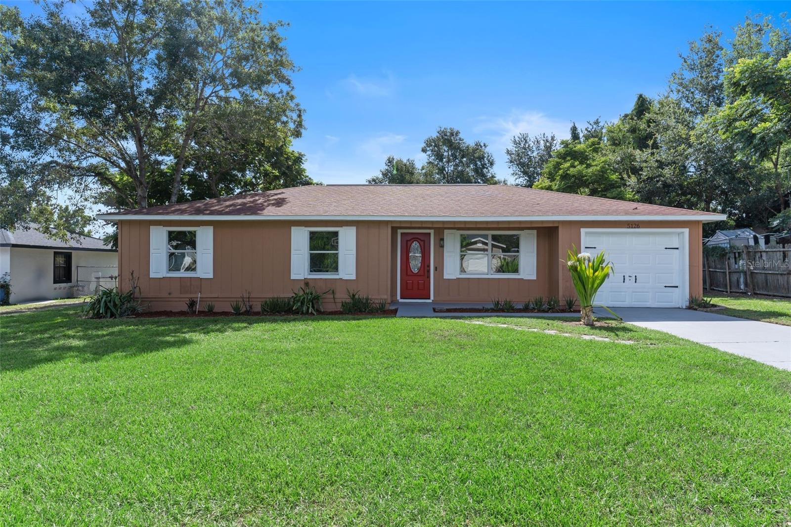 Details for 5126 Idlewood Lane, LAKELAND, FL 33811