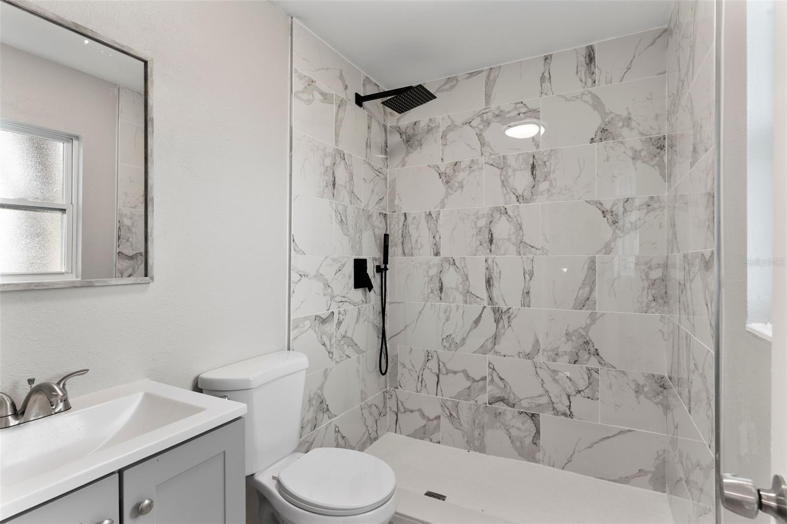 Image 11 of 23 For 5126 Idlewood Lane
