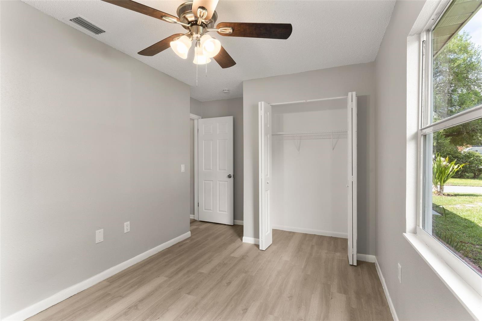 Image 12 of 23 For 5126 Idlewood Lane