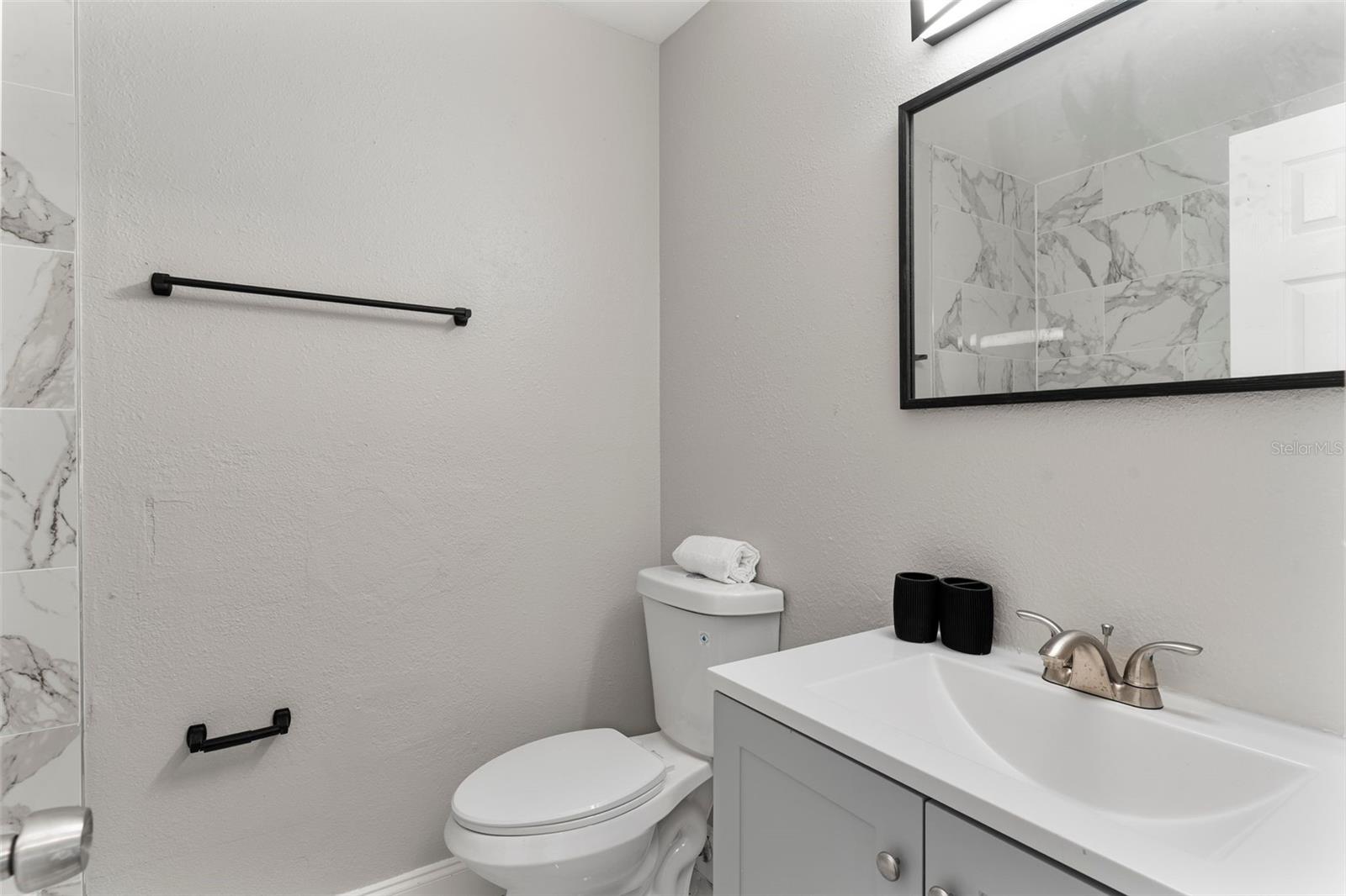 Image 17 of 23 For 5126 Idlewood Lane