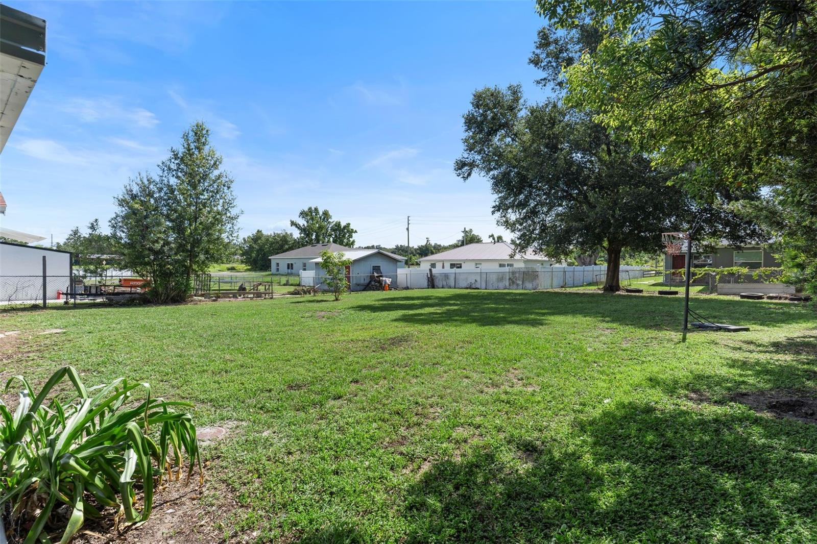 Image 22 of 23 For 5126 Idlewood Lane