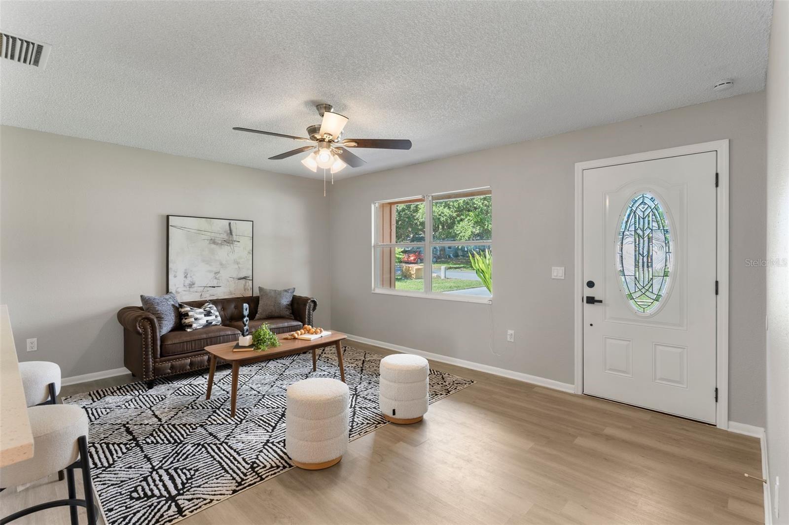 Image 5 of 23 For 5126 Idlewood Lane
